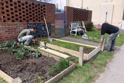 BH15 Grow Together- second new bed going in, Paul Bradbury on left- Original photo courtesy bh15growtogether on Facebook