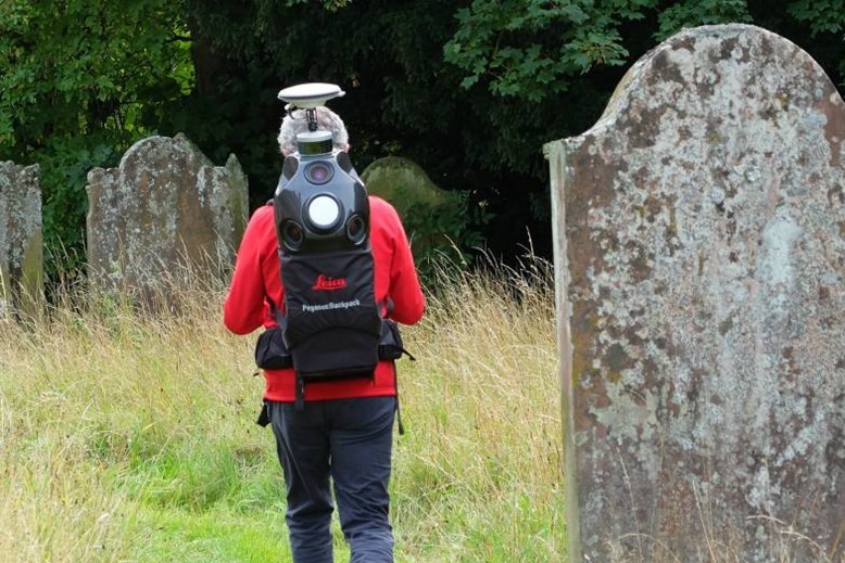 Bishop praises new graveyard mapping project